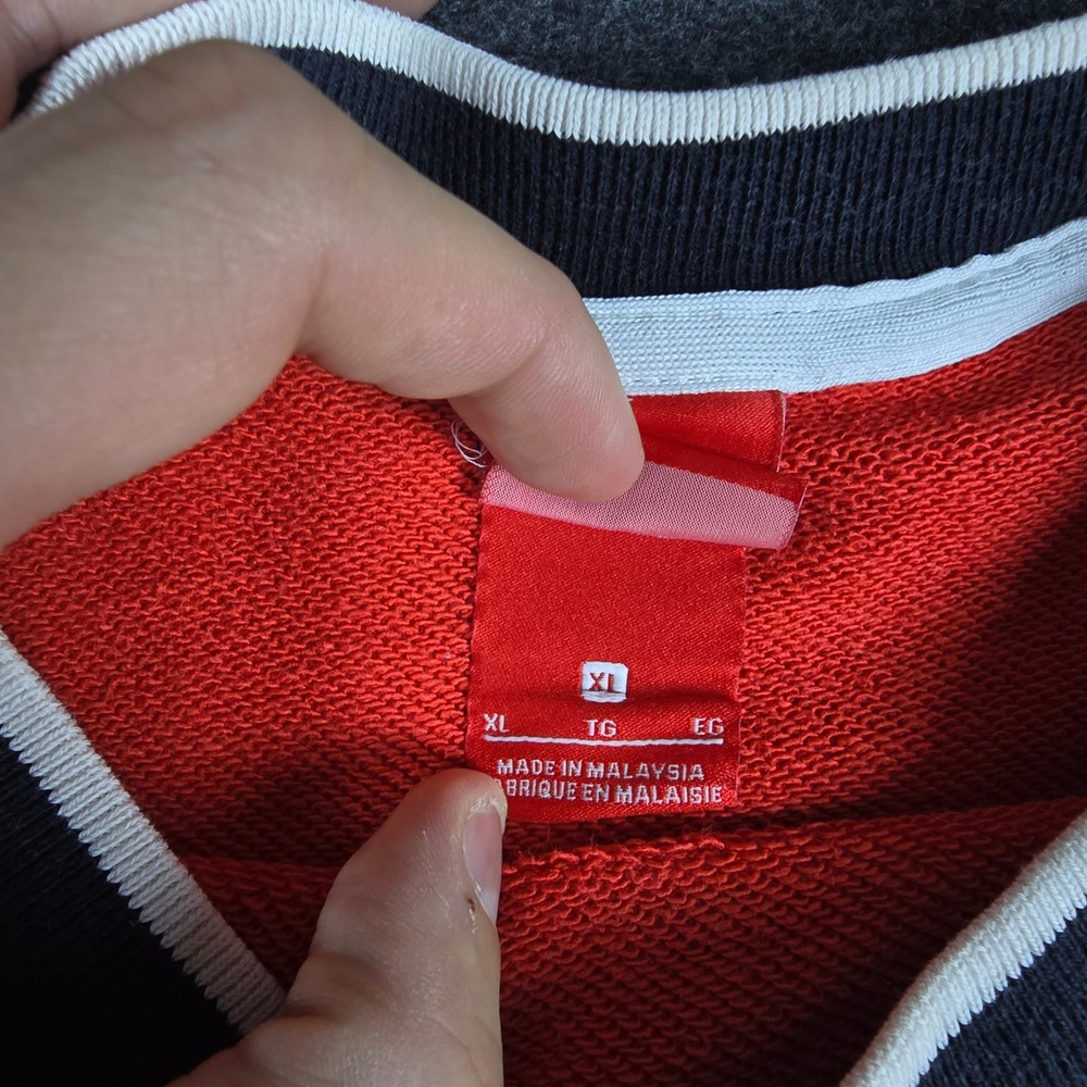 Nike Sportswear Red Graphic Pullover Sweatshirt Big Logo Swoosh Retro Women's XL - Picture 5 of 12